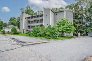 1199 Grafton St 90, Worcester, MA 01604