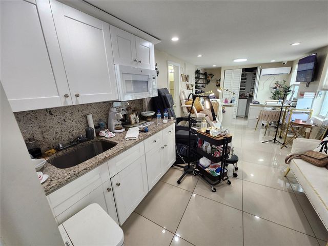 7514 PARADISE PLACE, Tampa, FL 33619