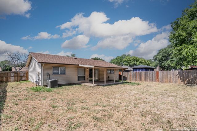 5011 thomas paine, Kirby, TX 78219