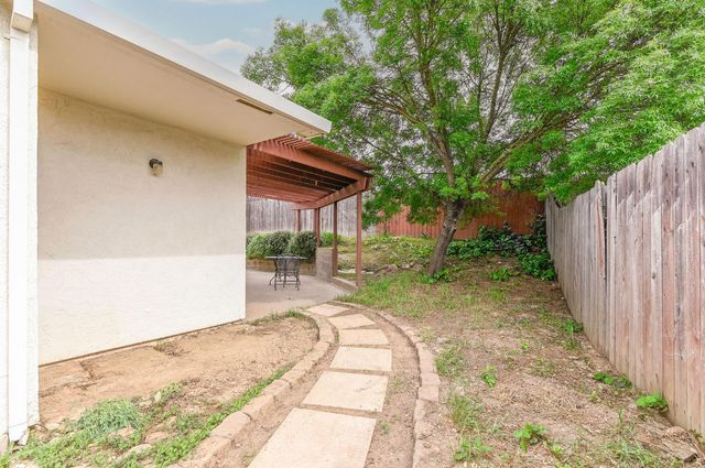 166 Placer Dr, Jackson, CA 95642