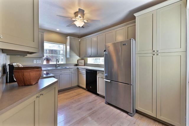166 Placer Dr, Jackson, CA 95642