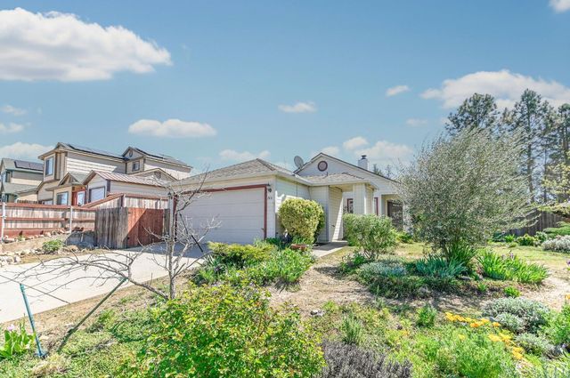 166 Placer Dr, Jackson, CA 95642