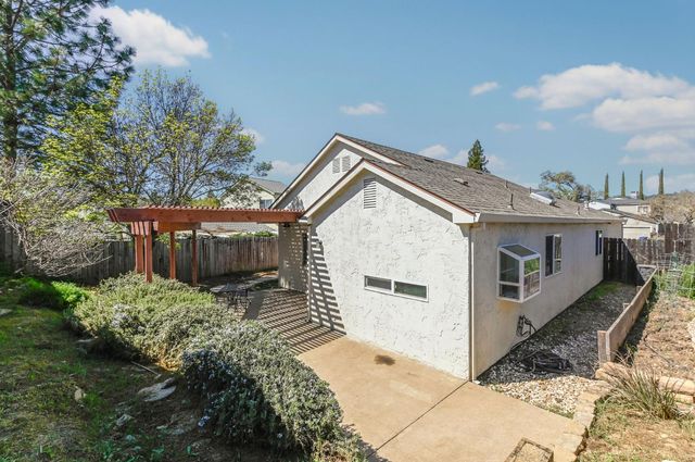 166 Placer Dr, Jackson, CA 95642
