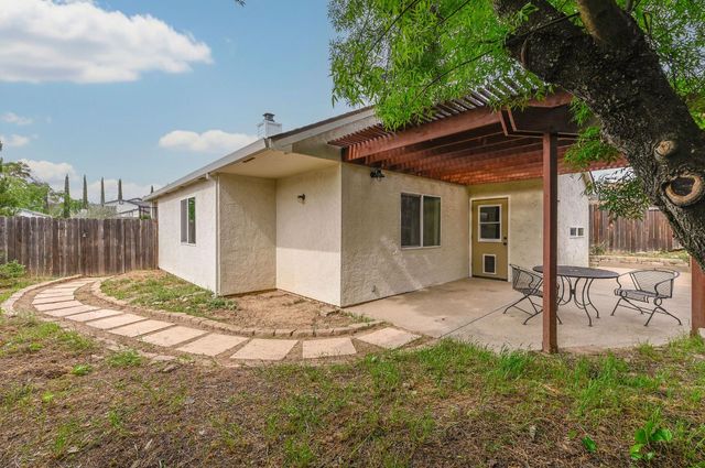 166 Placer Dr, Jackson, CA 95642