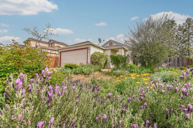 166 Placer Dr, Jackson, CA 95642