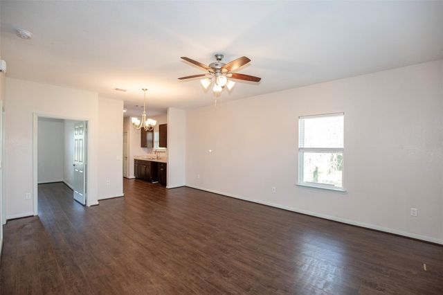 2016 Avenue H, Dickinson, TX 77539