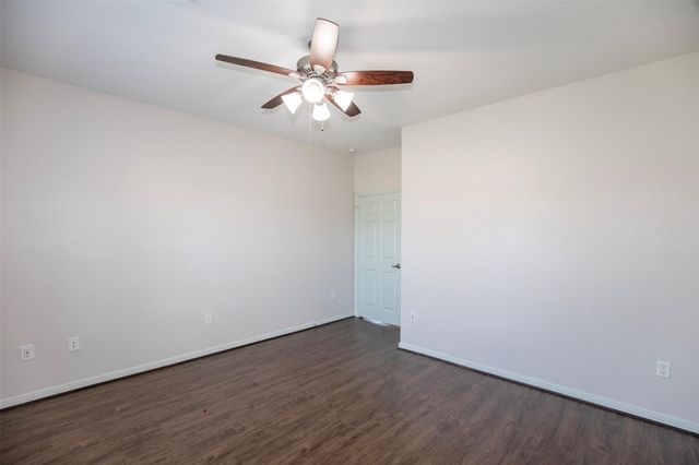 2016 Avenue H, Dickinson, TX 77539