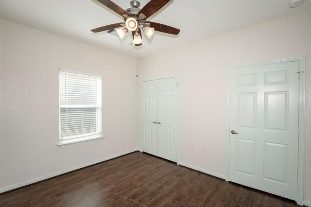 2016 Avenue H, Dickinson, TX 77539