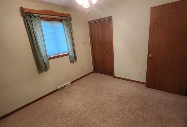 106 Niehoff Drive, Fall River, WI 53932