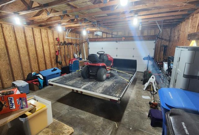 106 Niehoff Drive, Fall River, WI 53932