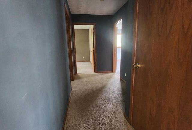 106 Niehoff Drive, Fall River, WI 53932
