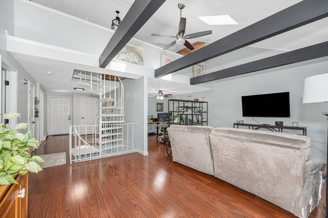 20 Chandler Dr 20, Atkinson, NH 03811