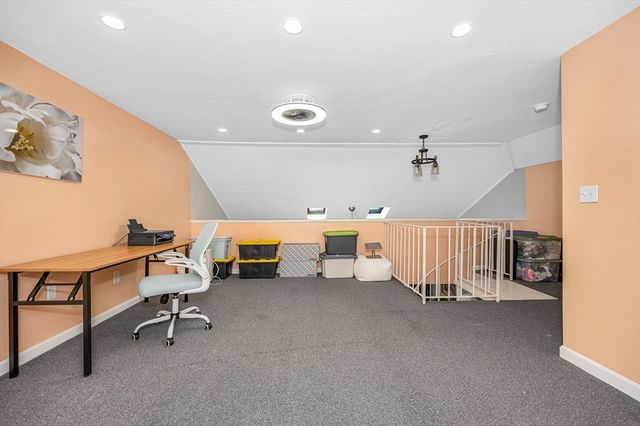 20 Chandler Dr 20, Atkinson, NH 03811