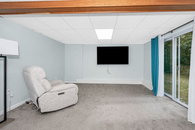 20 Chandler Dr 20, Atkinson, NH 03811