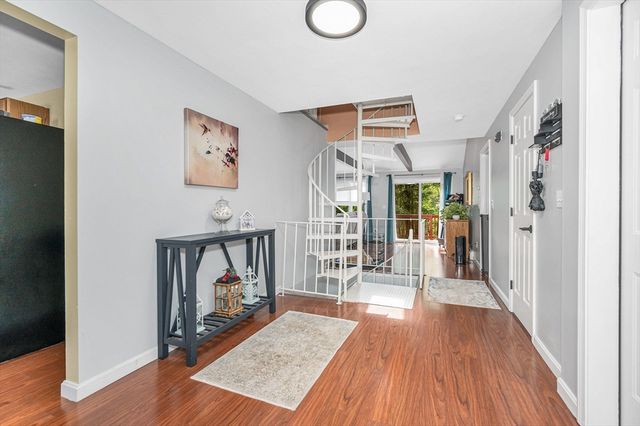 20 Chandler Dr 20, Atkinson, NH 03811