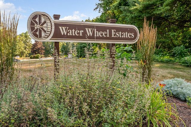 20 Chandler Dr 20, Atkinson, NH 03811