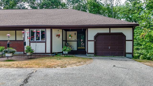 20 Chandler Dr 20, Atkinson, NH 03811