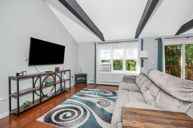 20 Chandler Dr 20, Atkinson, NH 03811