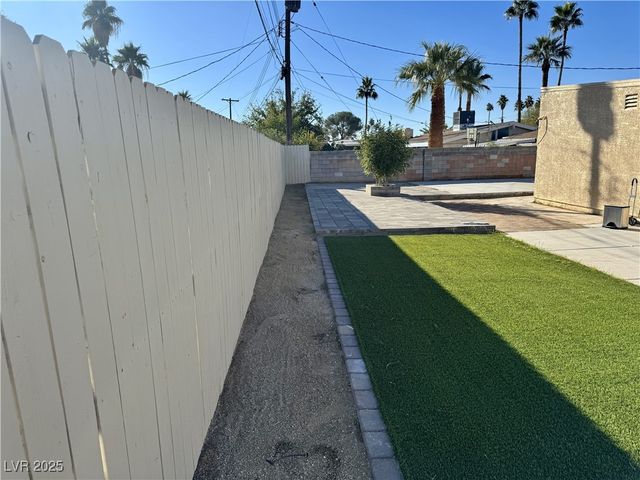 3138 Gaucho Drive, Las Vegas, NV 89169