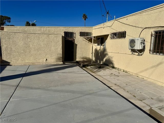 3138 Gaucho Drive, Las Vegas, NV 89169