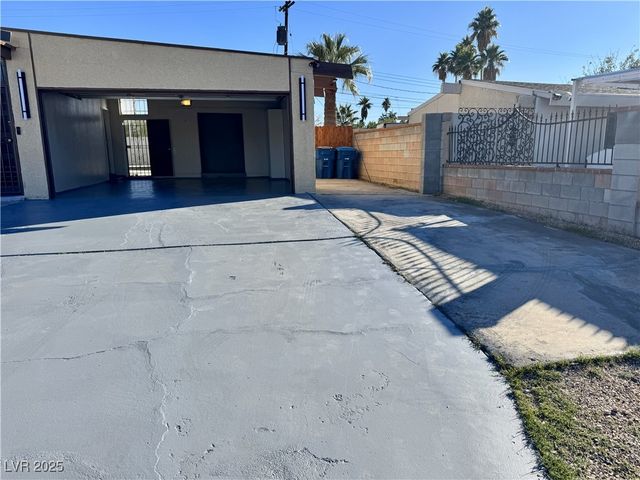 3138 Gaucho Drive, Las Vegas, NV 89169