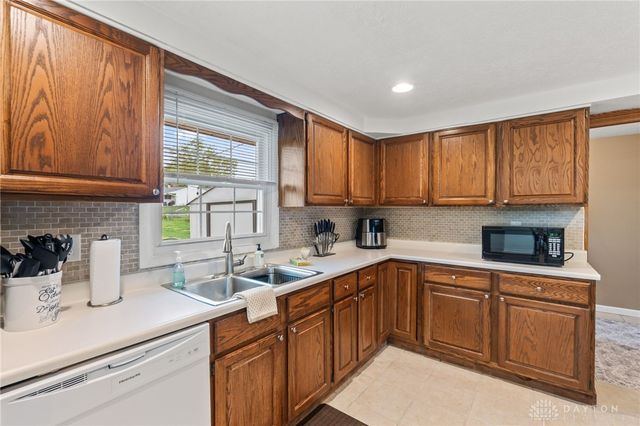 410 Tionda Drive, Vandalia, OH 45377