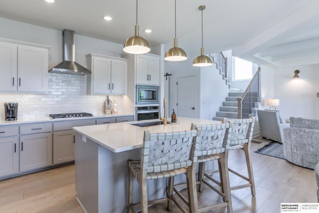 10256 Freeboard Drive, Papillion, NE 68046