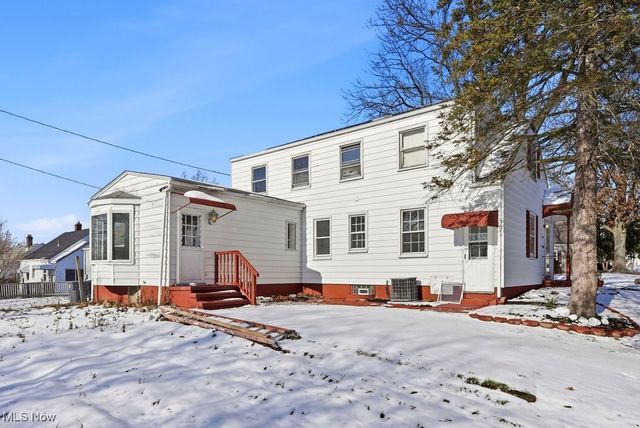 248 E Catawba Avenue, Akron, OH 44301