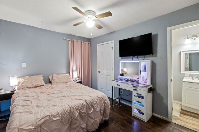 335 Running Brook Road, Mabank, TX 75156