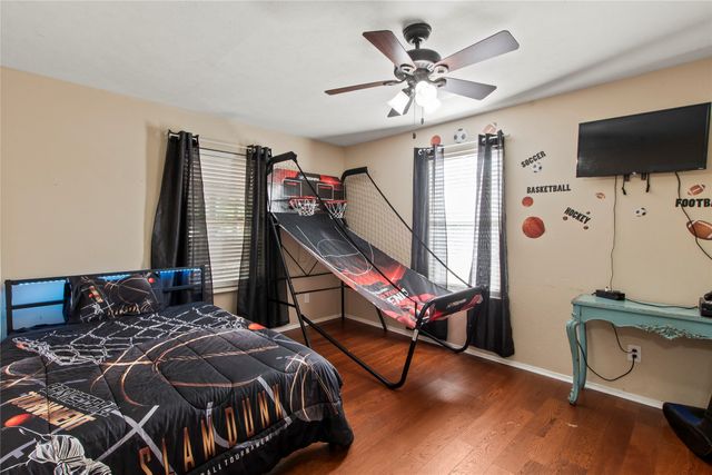 335 Running Brook Road, Mabank, TX 75156