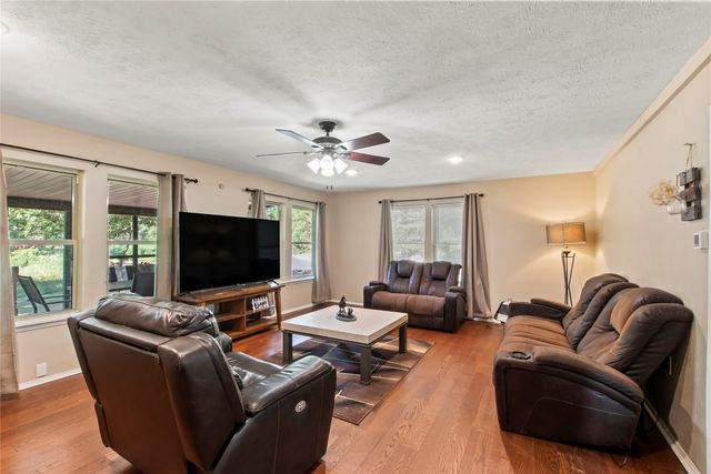 335 Running Brook Road, Mabank, TX 75156