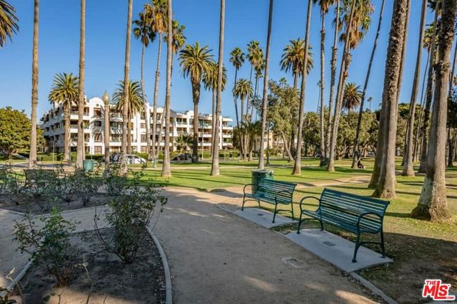 701 Ocean Avenue PHD, Santa Monica, CA 90402