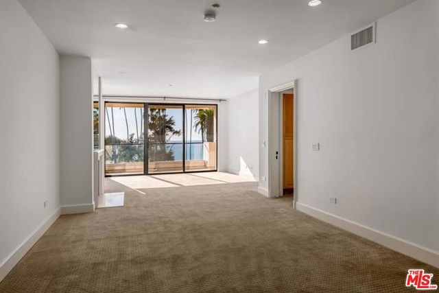 701 Ocean Avenue PHD, Santa Monica, CA 90402