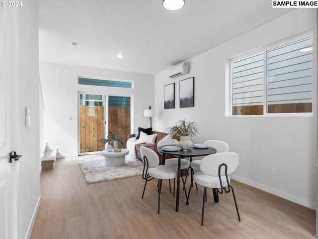 6921 N Bank St, Portland, OR 97203