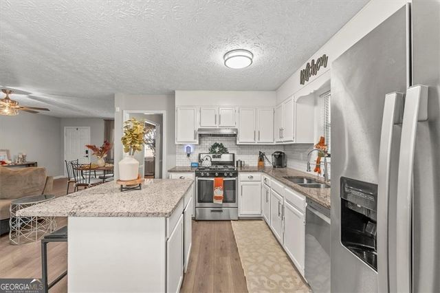4041 Woodbridge Court, Powder Springs, GA 30127