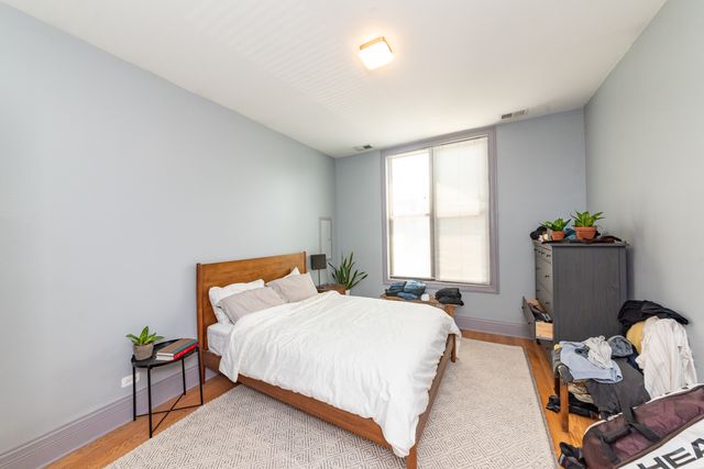 2627 W Hirsch Street 2, Chicago, IL 60622