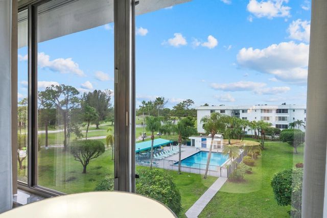 6698 10th Avenue N 408, Lake Worth, FL 33467