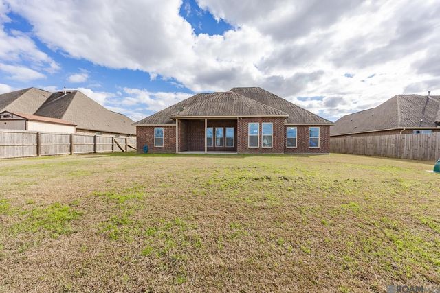 6358 Union Dr, Addis, LA 70710