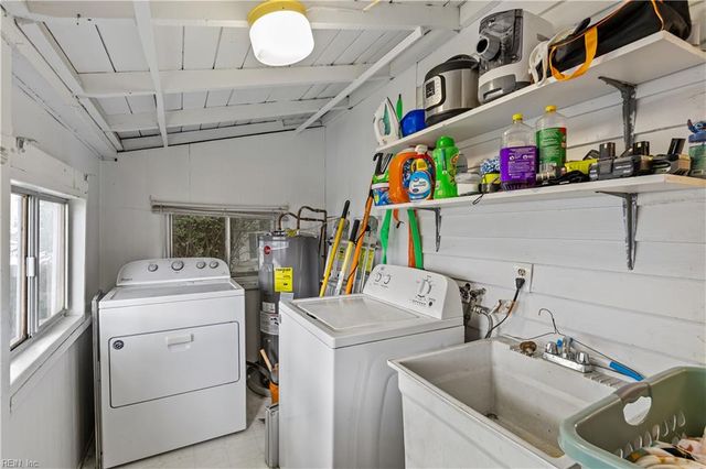 14 Myrtle ST, Hampton, VA 23669