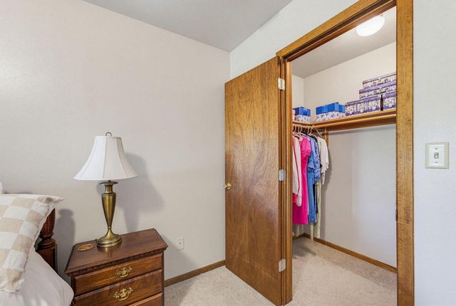 8820 W Travis LANE, Franklin, WI 53132