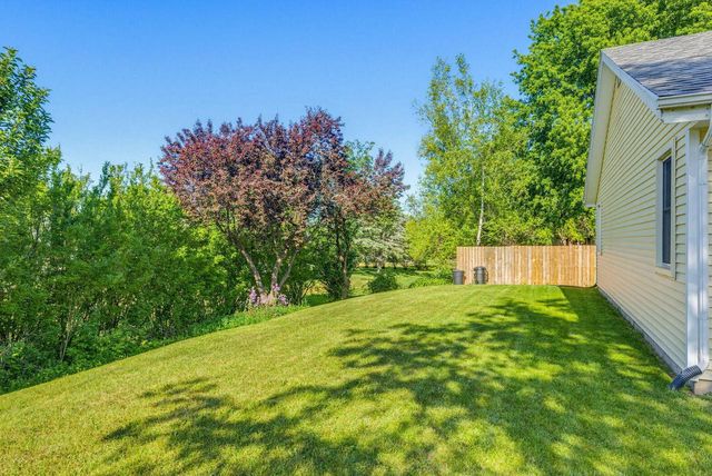 8820 W Travis LANE, Franklin, WI 53132