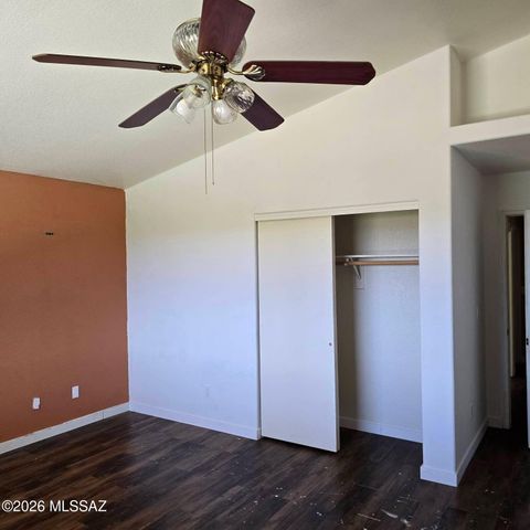 6040 S Nantac Rim Drive, Tucson, AZ 85706