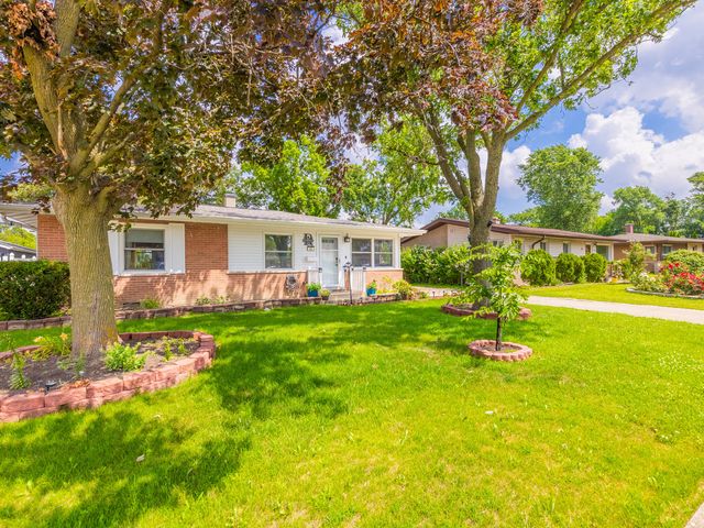 45 E Normandy Drive, Addison, IL 60101