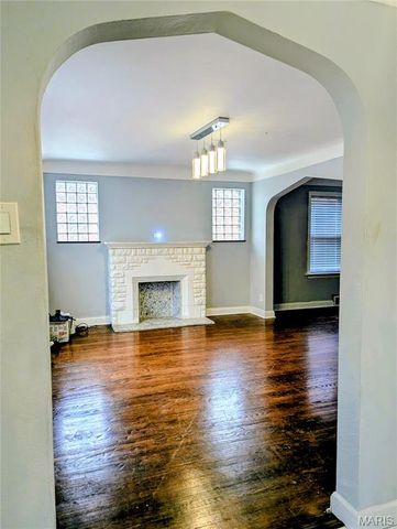 4606 Penrose Street, St Louis, MO 63115