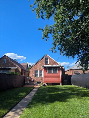 4606 Penrose Street, St Louis, MO 63115