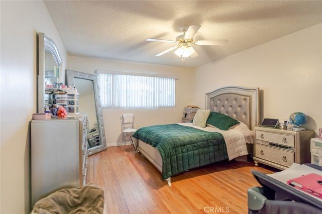 12806 Oxnard Street, North Hollywood, CA 91606