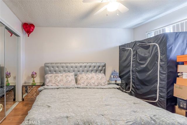 12806 Oxnard Street, North Hollywood, CA 91606