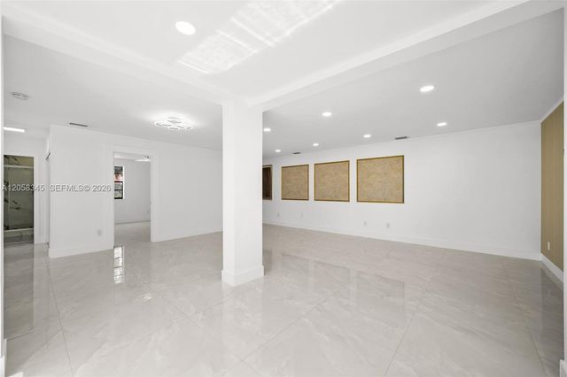 3571 Magellan Cir 343-4, Aventura, FL 33180