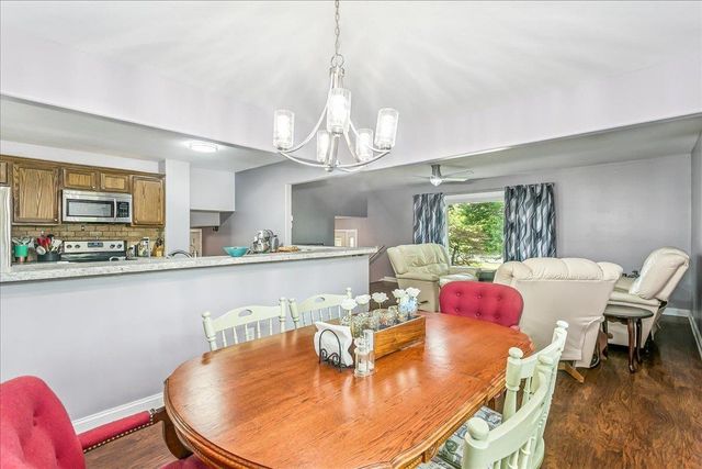 1113 E Springdale, Derby, KS 67037