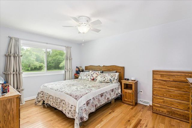 1113 E Springdale, Derby, KS 67037